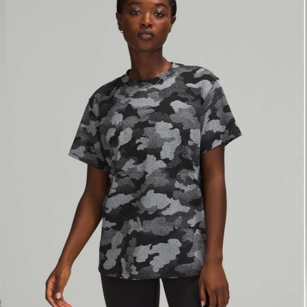 Lululemon All Yours Short Sleeve Black Camo Camouflage Training Top W1021 Sz 4
